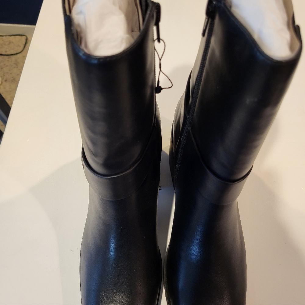 Black Heeled Boots